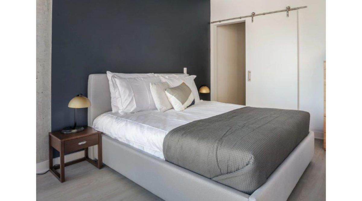 DÖŞEME BAŞLIKLI BAZALI İKİ KİŞİLİK KARYOLA 180X200 FİYATI