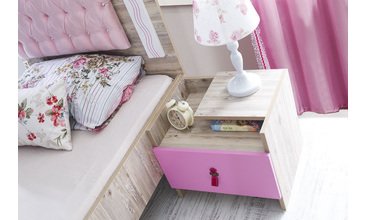SOHO GENÇ ODASI TAKIMI PEMBE