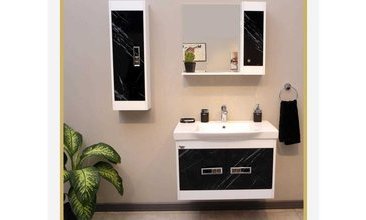 BURSA BANYO DOLABI