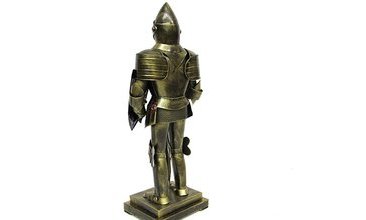 DEKORATİF METAL ŞOVALYE C0479