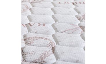 AUDİ KIRMIZI FULL LEDLİ KOLTUKLU ARABALI YATAK TAKIMI 1