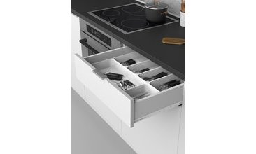 ELSA BEYAZ MUTFAK DOLABI SİYAH TEZGAH 180 CM